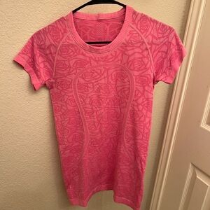 Lululemon top size 6